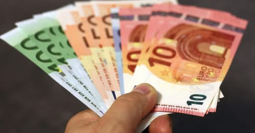 Malta leads the Eurozone for cash transactions in 2022